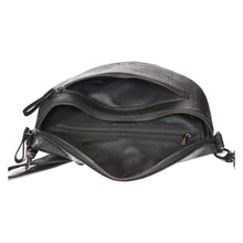 Load image into Gallery viewer, Sassora Premium Leather Unisex Zip Closure Fannypack