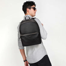 Load image into Gallery viewer, Sassora Premium Leather Men's 15 Inch Laptop Backpack