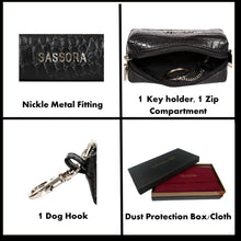 Load image into Gallery viewer, Sassora Premium Leather Small Keycase For Men &amp; Women
