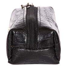 Load image into Gallery viewer, Sassora Premium Leather Small Keycase For Men & Women