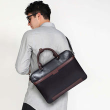 Load image into Gallery viewer, Sassora Premium Leather Men's Large Laptop Messenger Bag