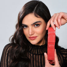 Load image into Gallery viewer, Sassora Leather Pen Case – Premium Unisex Design