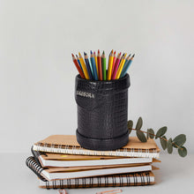 Load image into Gallery viewer, Sassora Genuine Leather Pen Stand – Medium, Round, Unisex