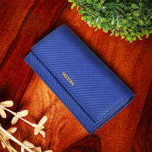 Load image into Gallery viewer, Sassora Premium Leather Ladies RFID Magnet Closure Purse