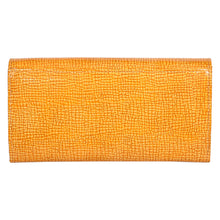 Load image into Gallery viewer, Sassora Premium Leather Women RFID Magnet Closure Purse