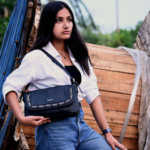 Load image into Gallery viewer, Sassora Genuine Premium Leather Black Shoulder Bag For Girls