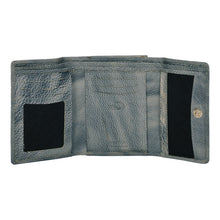 Load image into Gallery viewer, Sassora Genuine Leather Medium Green RFID Clasp Lock Ladies Wallet