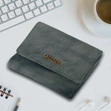 Load image into Gallery viewer, Sassora Genuine Leather Medium Green RFID Clasp Lock Ladies Wallet