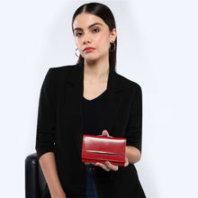 Load image into Gallery viewer, Sassora Premium Leather Metal Frame Lock RFID Women Wallet