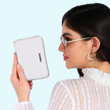 Load image into Gallery viewer, Sassora Premium Leather RFID Zip Closure Women Purse