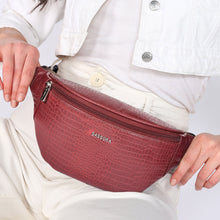 Load image into Gallery viewer, Sassora Genuine Leather Waist Bag for Men and Women