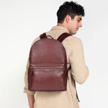 Load image into Gallery viewer, Sassora Premium Leather Men's 16" Laptop Backpack